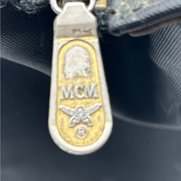 MCM VISETOS shoppers bag small tote. Black in color zipper top - Picture 11 of 12